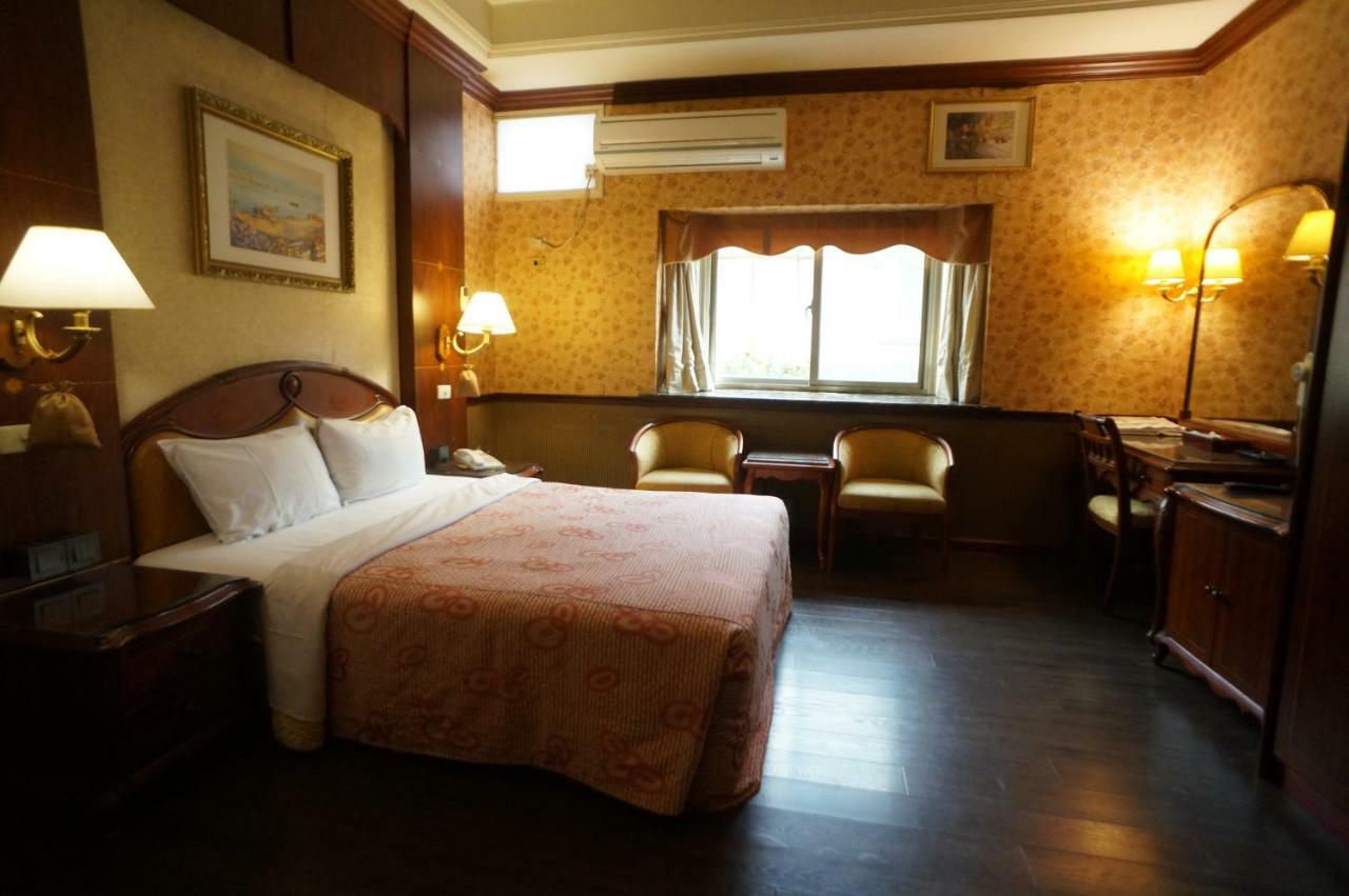 愛情海 Motel Toufen Luaran gambar